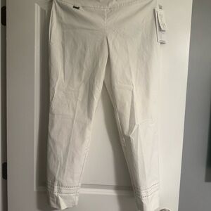 NWT Peck&Peck White ankle short, slim leg pull on pant with stretch, sz 10